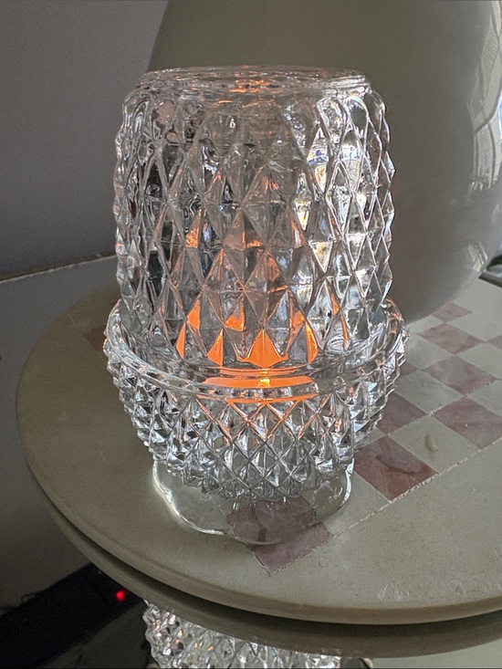 Vintage Other - Vintage Clear Glass "Diamond Point" Fairy Lamp Angel Light- Has chip.